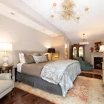Black Walnut B&B Inn